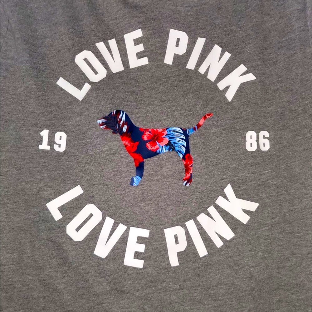 PINK v neck tee sz small